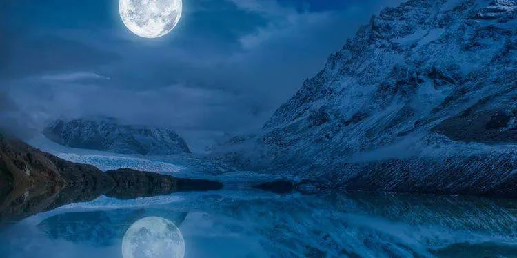 金庸《倚天屠龙记》他横任他横,明月照大江.